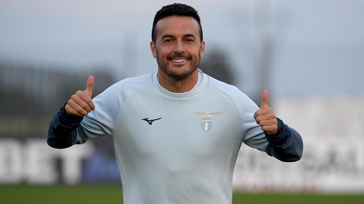 Lazio forward Pedro with a thumbs up while training with the Serie A side